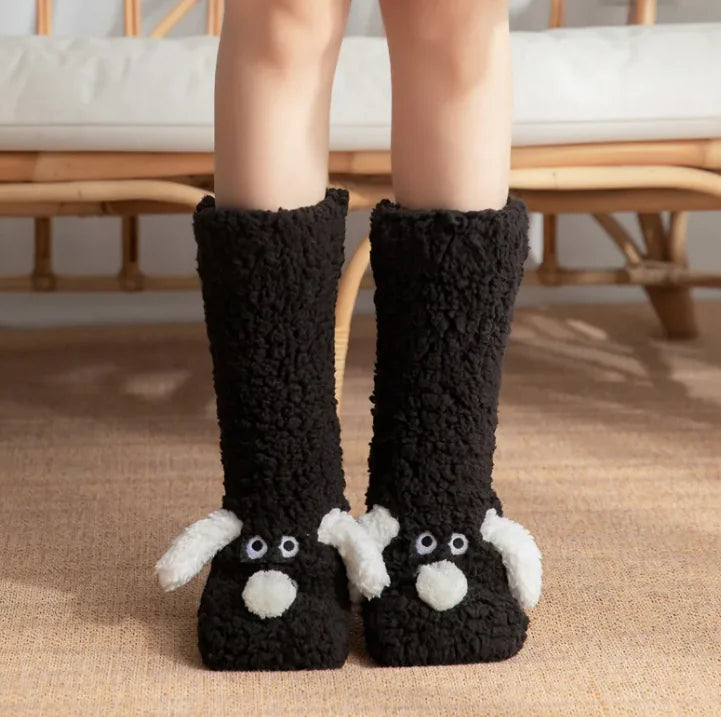 Calcetines de Peluche para Mujer en forma de Perro